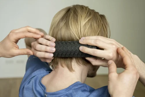 Faszien-Rollmassage Behandlungprozess – Liebscher & Bracht Praxis in Wien Faszien-Rollmassage Behandlungprozess - Liebscher & Bracht Praxis in Wien